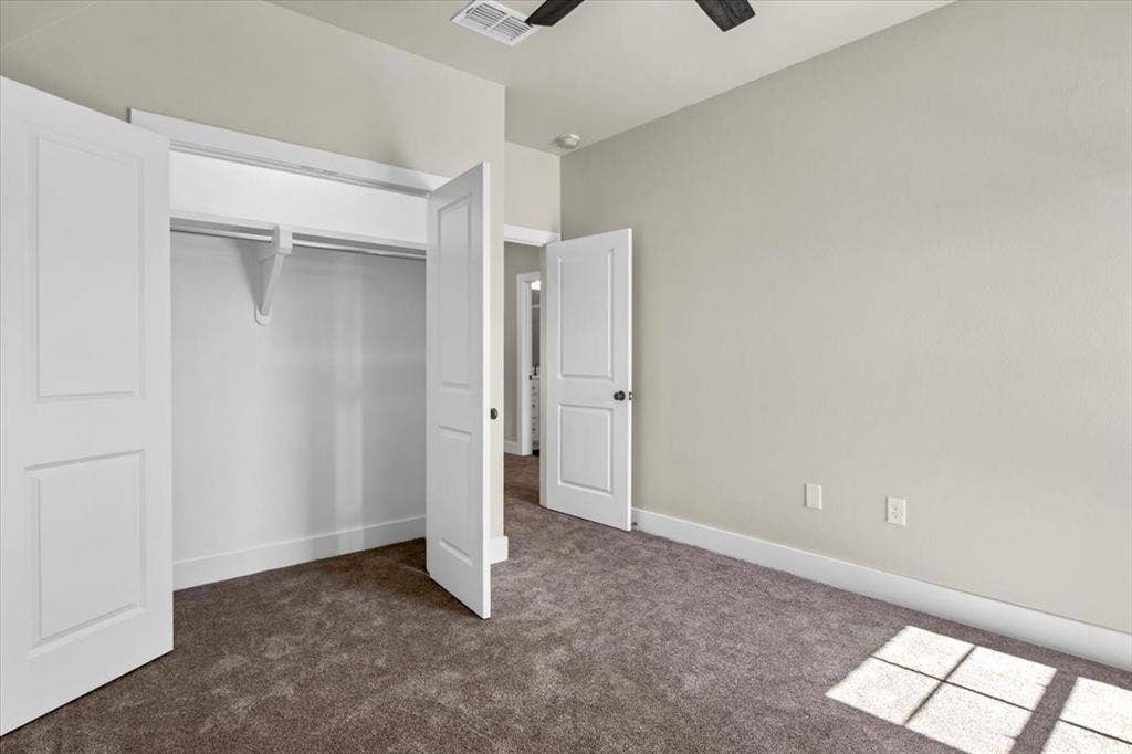 1001 Mallard Drive, Lindale, TX 75771 1001 Mallard Drive, Lindale, TX 75771