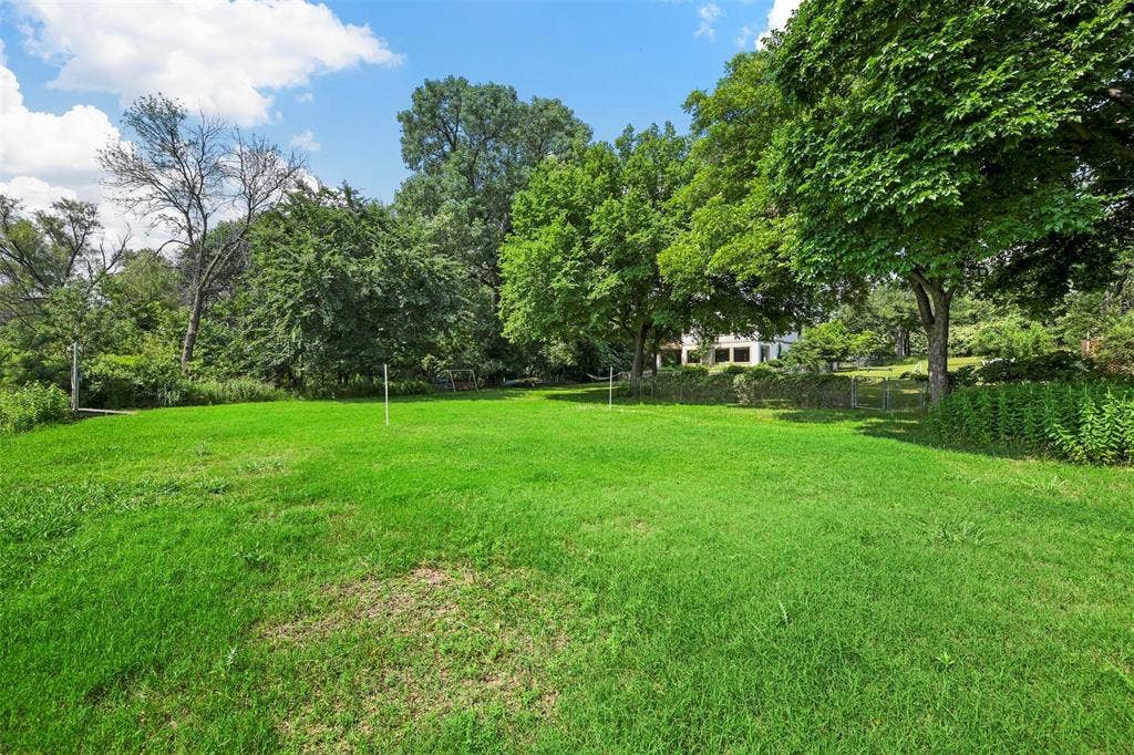 2565 Castle Circle, Fort Worth, TX 76108
