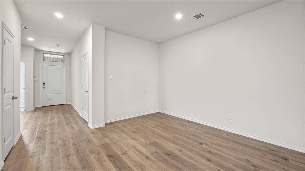 6088 Freedom Drive, Lindale, TX 75771 6088 Freedom Drive, Lindale, TX 75771