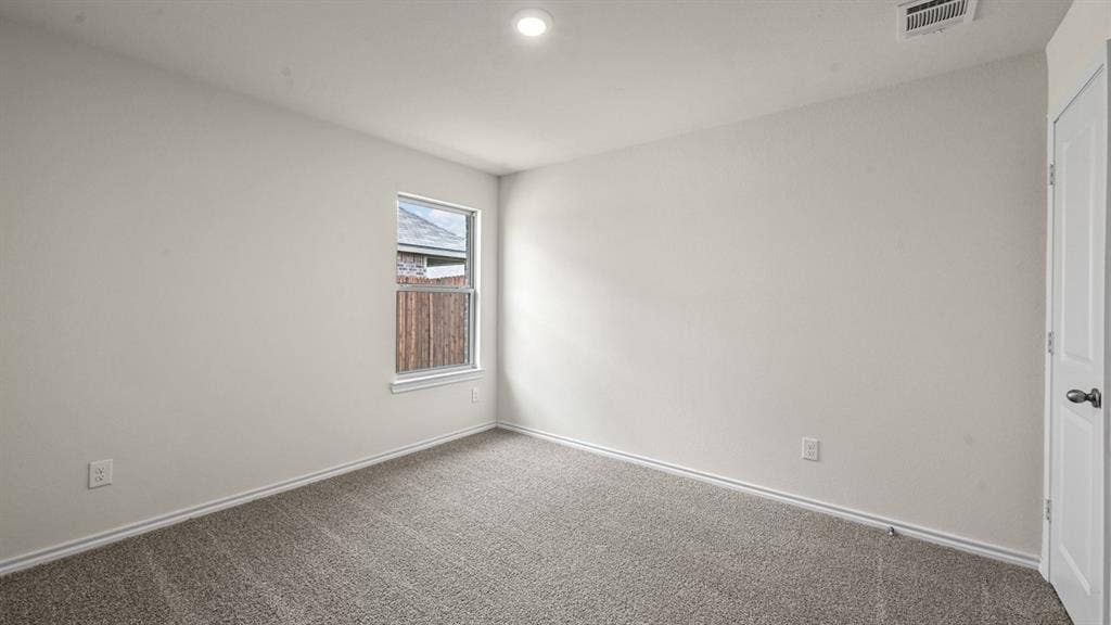 6088 Freedom Drive, Lindale, TX 75771 6088 Freedom Drive, Lindale, TX 75771