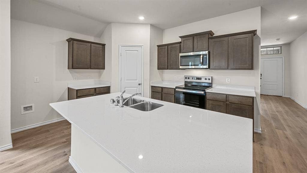6088 Freedom Drive, Lindale, TX 75771 6088 Freedom Drive, Lindale, TX 75771