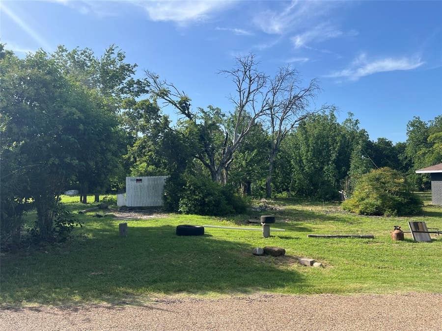 Property photo for 791 Hardeman, Italy, TX