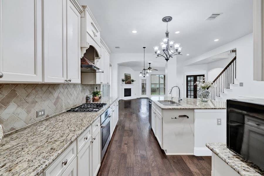 Property photo for 3000 Bella Lago Drive, Denton, TX