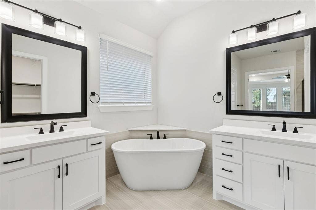 224 Bee Balm Road, McKinney, TX 75071 224 Bee Balm - Primary Bath
