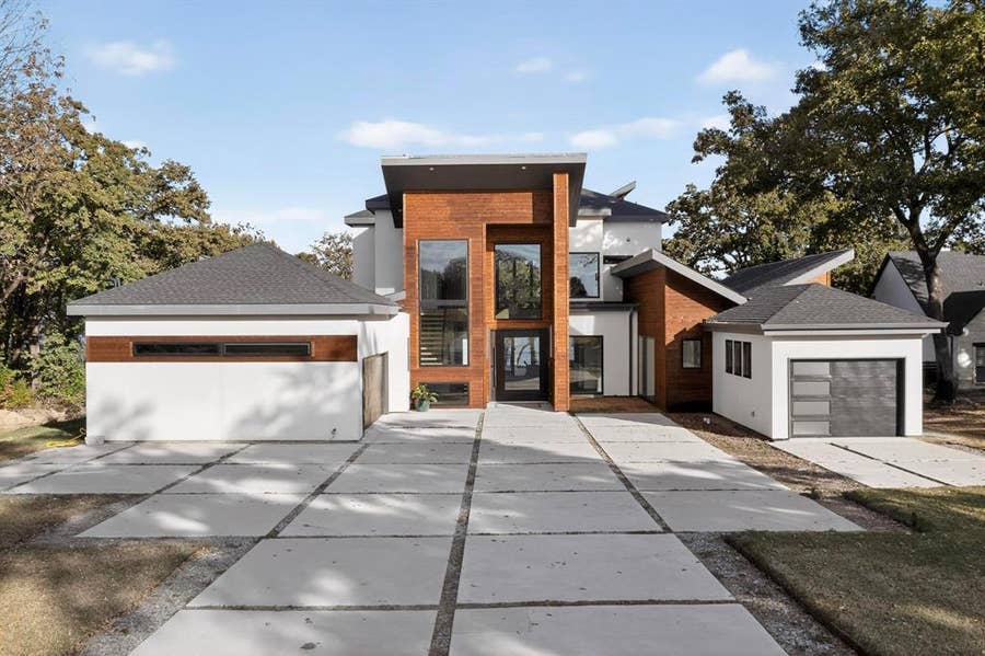 Property photo for 8839 Southern Shore Court, Kemp, TX