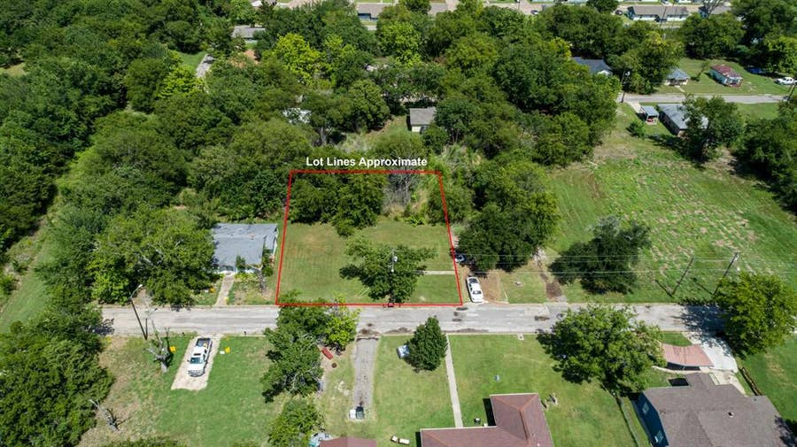 Property photo for 119 Norris Street, Commerce, TX