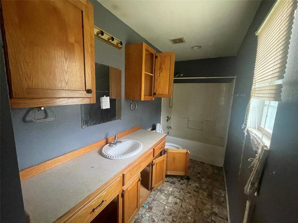 258 PR 6646, Mineola, TX 75773 258 PR 6646, Mineola, TX 75773