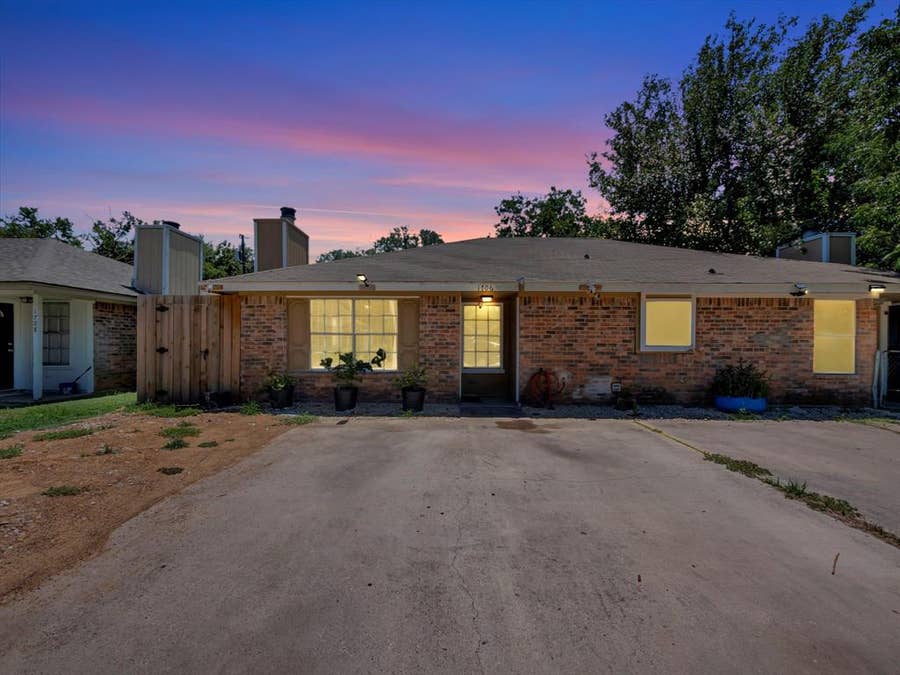 Property photo for 1706 Windsong Lane, Irving, TX