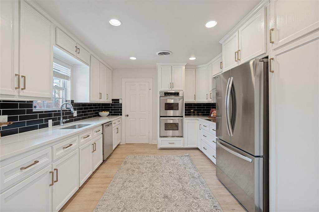 806 Knott Place, Dallas, TX 75208 806 Knott Place, Dallas, TX 75208
