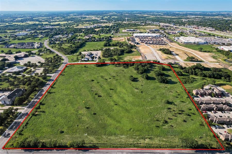 Property photo for 1202 W Thompson Street, Decatur, TX