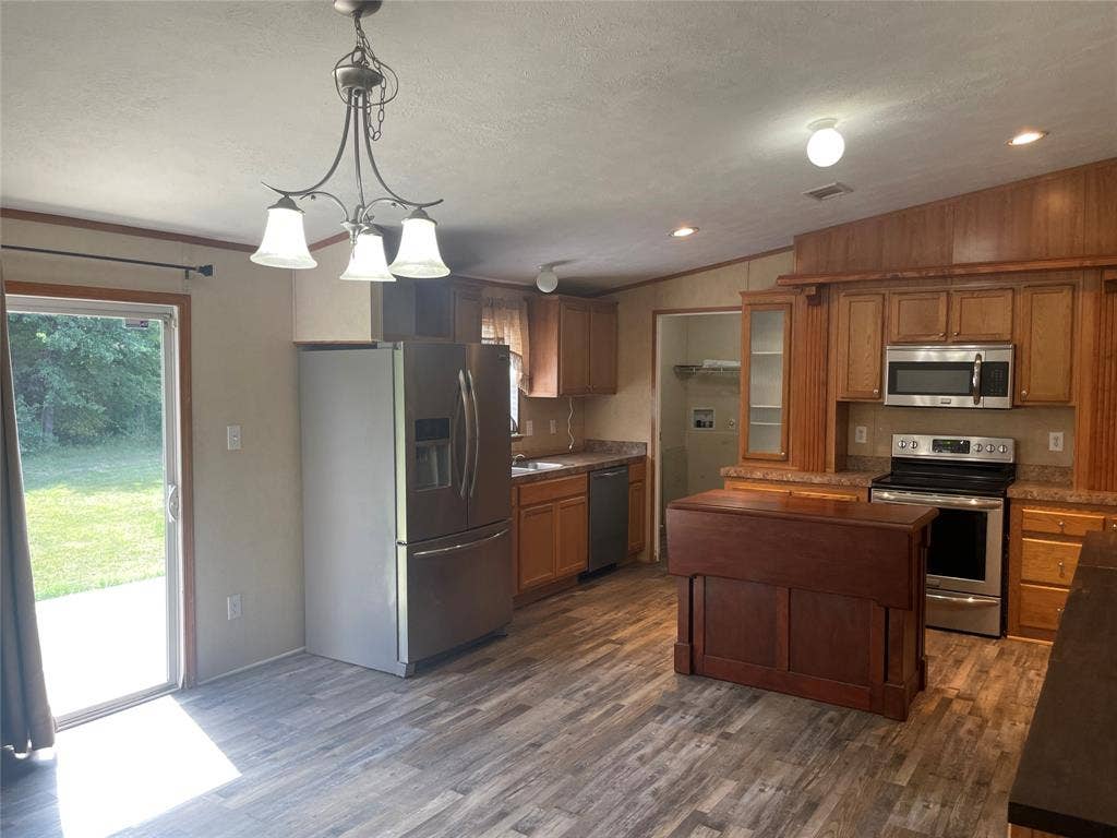 358 Private Road 6718, Mabank, TX 75147 358 Private Road 6718, Mabank, TX 75147