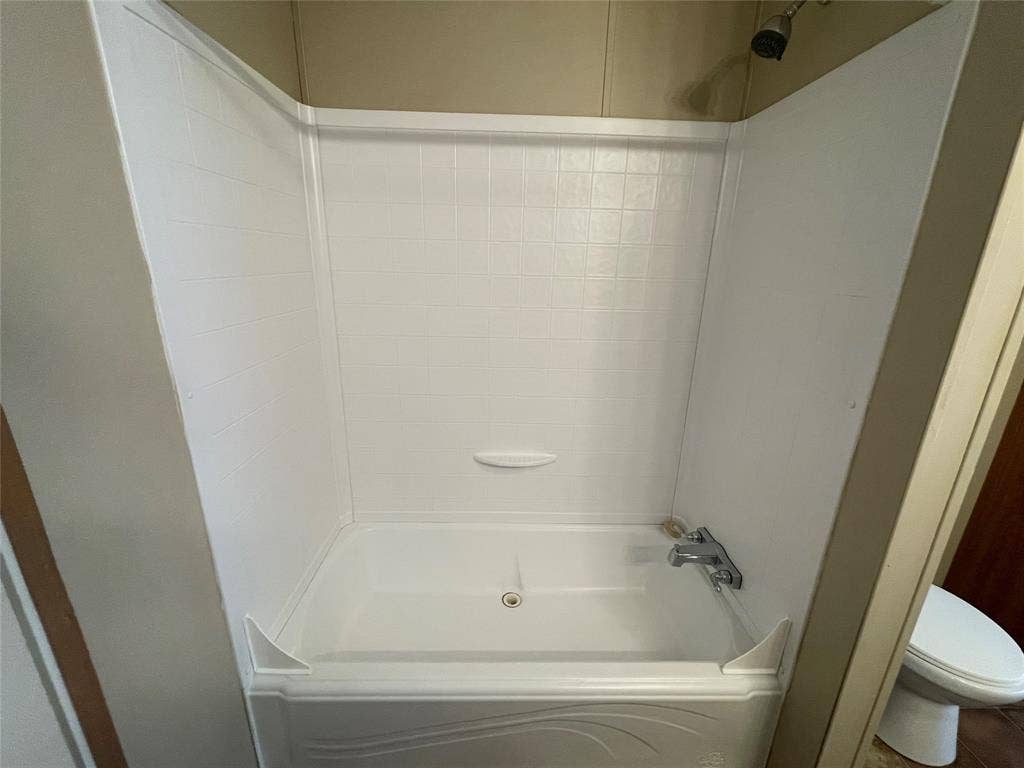 358 Private Road 6718, Mabank, TX 75147 358 Private Road 6718, Mabank, TX 75147