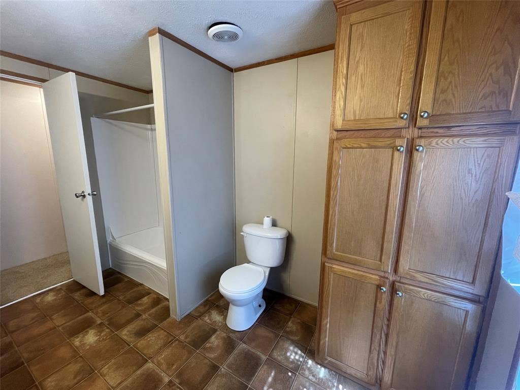 358 Private Road 6718, Mabank, TX 75147 358 Private Road 6718, Mabank, TX 75147