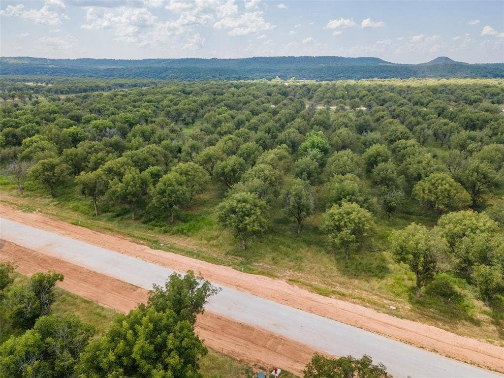 2155 E Landings N, Granbury, TX 76049 2155 E Landings N, Granbury, TX 76049