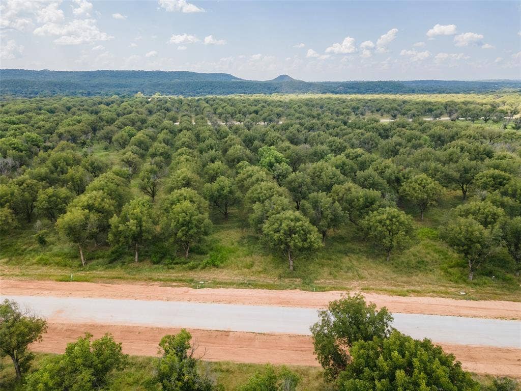 2155 E Landings N, Granbury, TX 76049 2155 E Landings N, Granbury, TX 76049