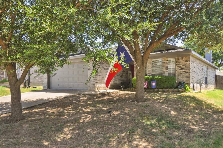 Property photo for 2529 Nogales Drive, Fort Worth, TX