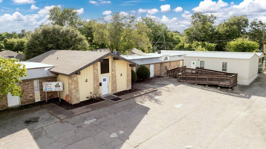 Property photo for 2000 N 25th Street, Waco, TX
