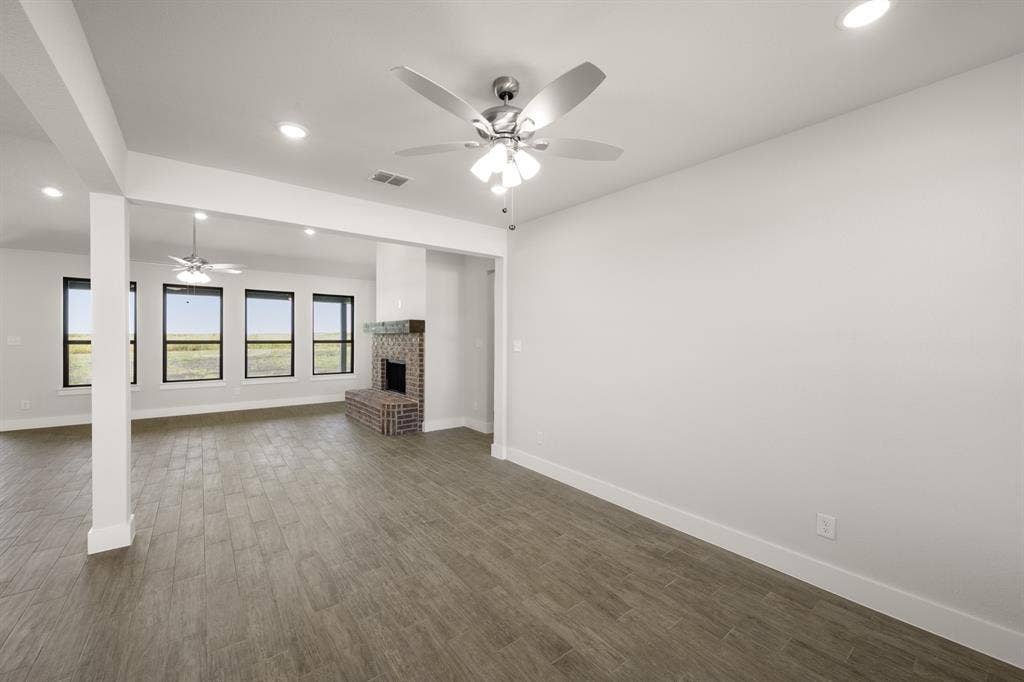 2910 Stella Rose, Waxahachie, TX 75165 2910 Stella Rose- Flex Space-8465