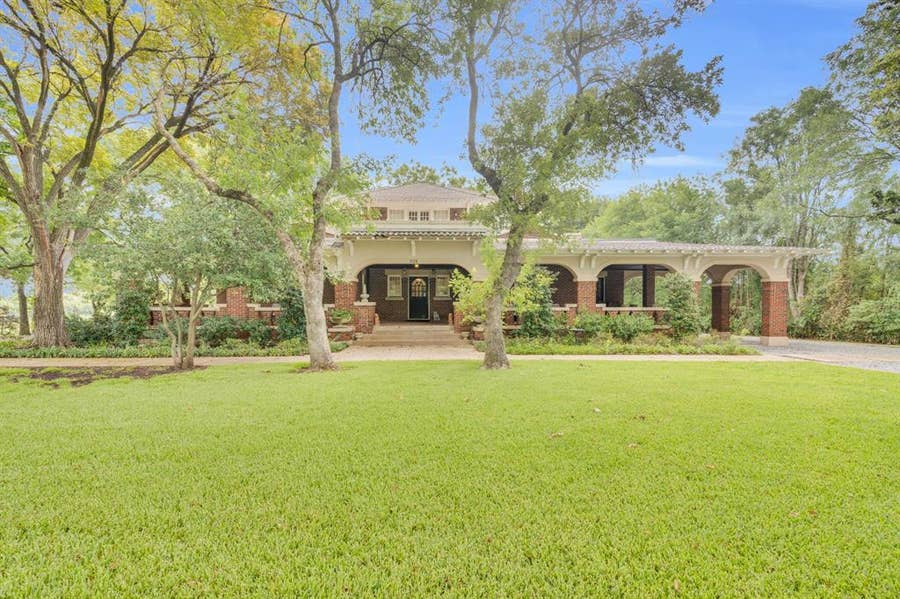 Property photo for 508 S 9th Street, Midlothian, TX