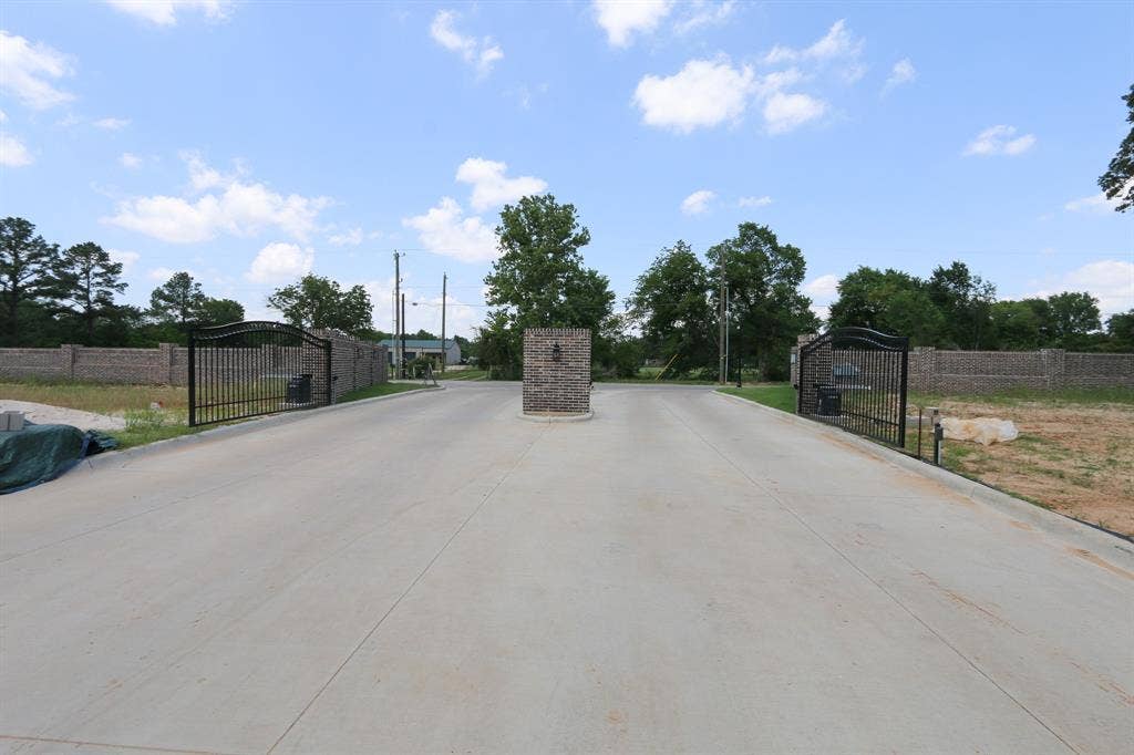 16527 Cooper Way, Tyler, TX 75703 16527 Cooper Way, Tyler, TX 75703