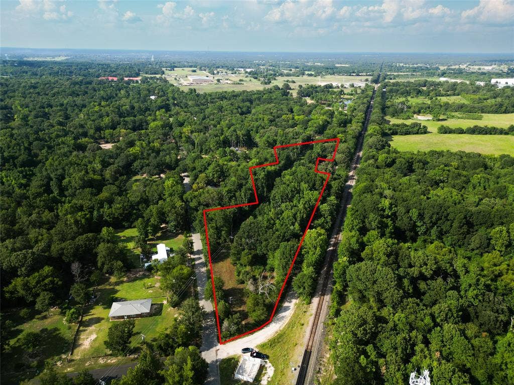 900 Cream Level, Athens, TX 75751 Aerial overview of property's location featuring property parcel outlined