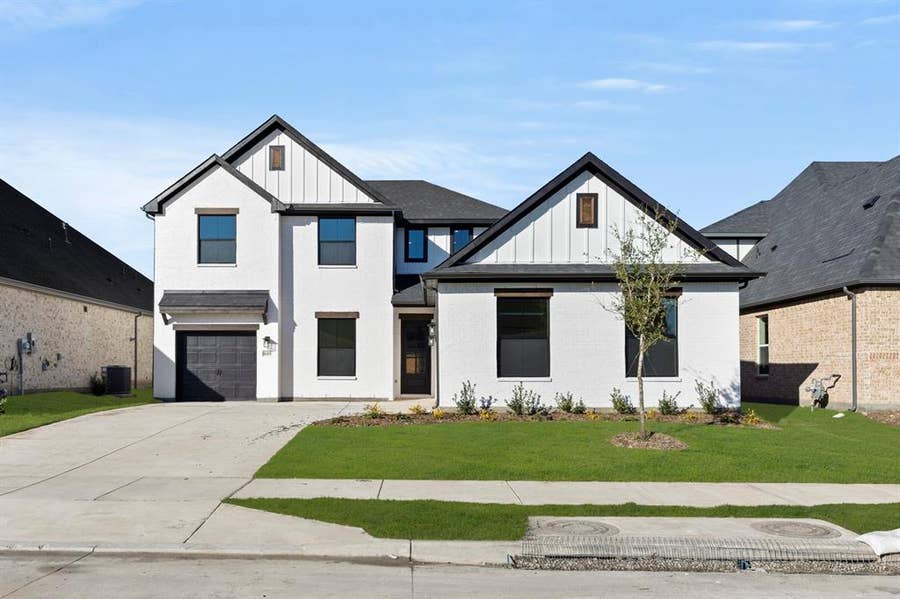 Property photo for 605 Bunchberry Street, Fort Worth, TX