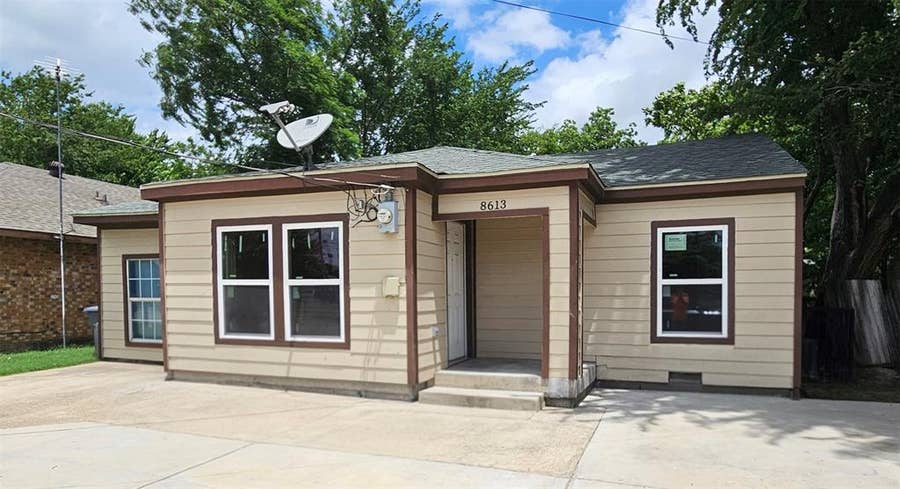 Property photo for 8613 Elam Road, Dallas, TX