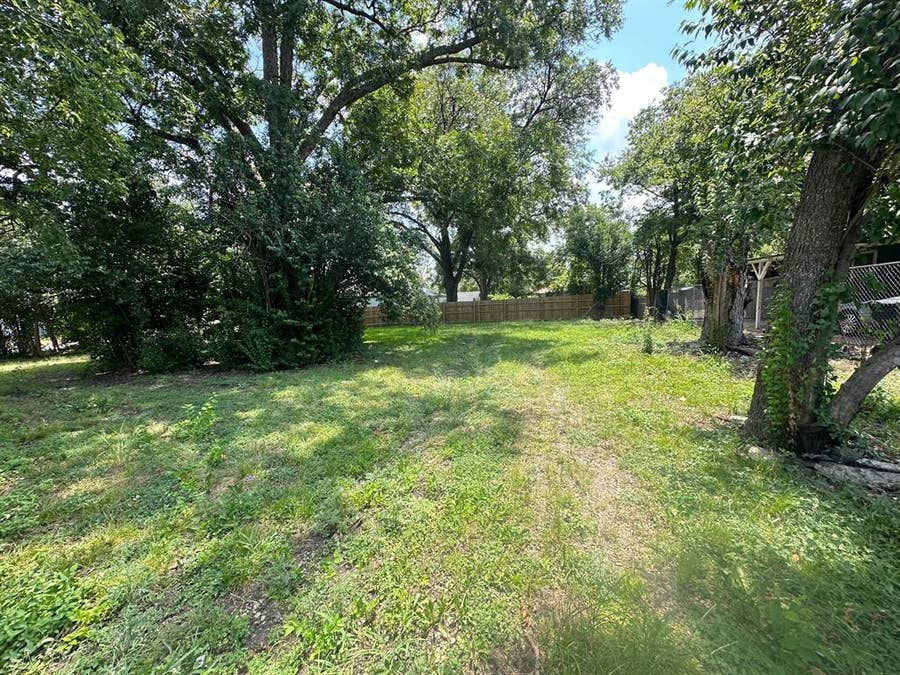 Property photo for 2504 McKenzie Avenue, Waco, TX
