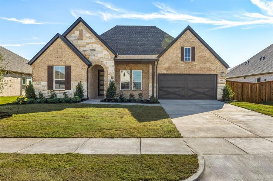 Property photo for 188 Mountain Laurel Drive, Waxahachie, TX