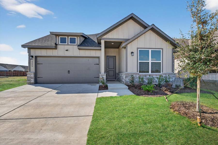 Property photo for 2220 Trailside Drive, Sherman, TX