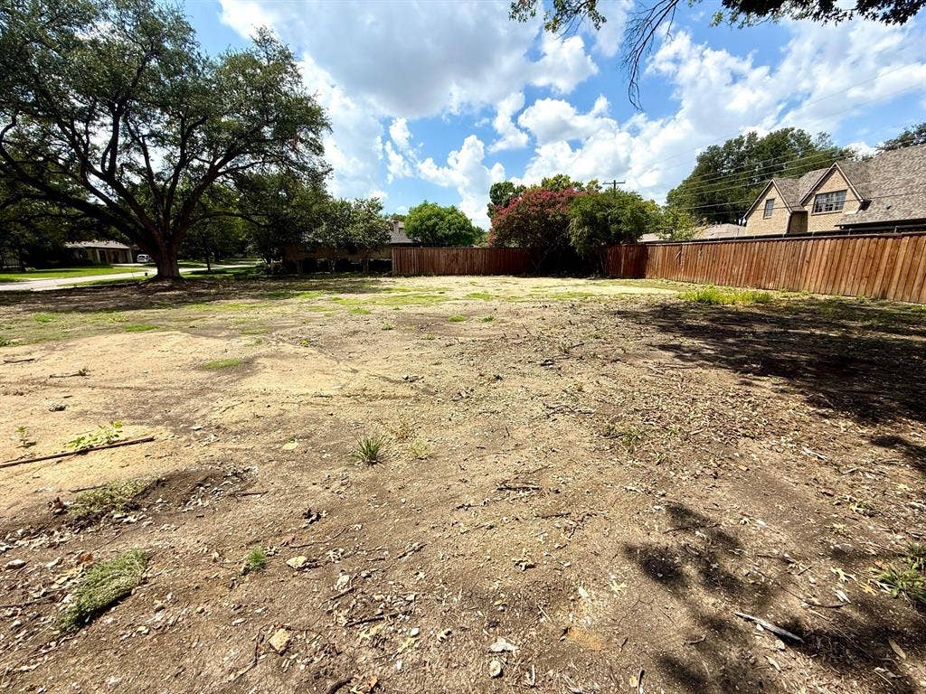 4647 Alta Vista Lane, Dallas, TX 75229 4647 Alta Vista Lane, Dallas, TX 75229