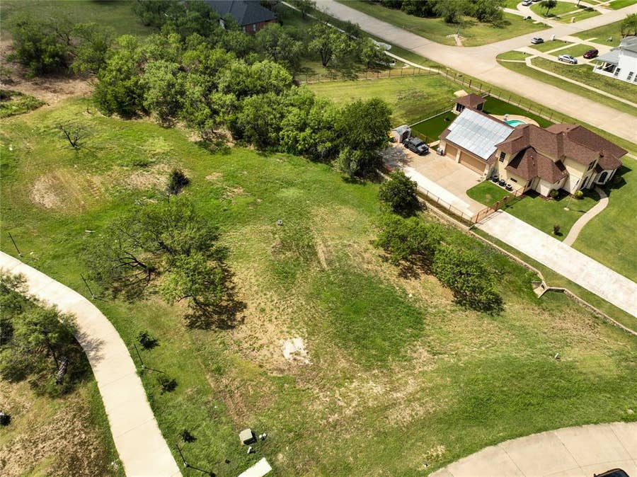 Property photo for 2530 Hardwick Lane, Cedar Hill, TX