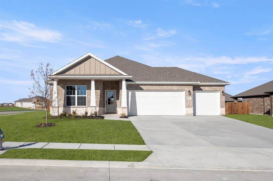 Property photo for 218 Briarwood Drive, Nevada, TX