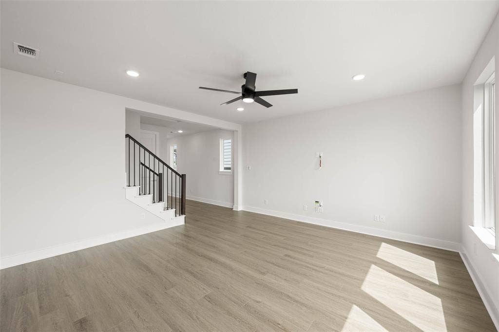 1624 Ginger- Living Room-2