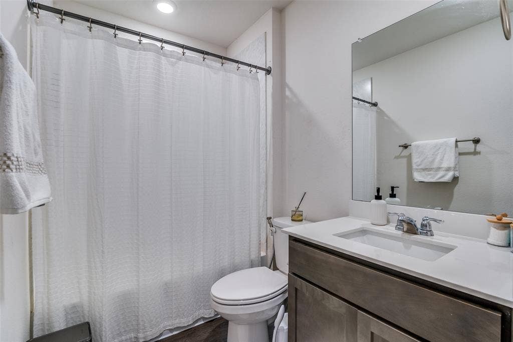 Also guest bath