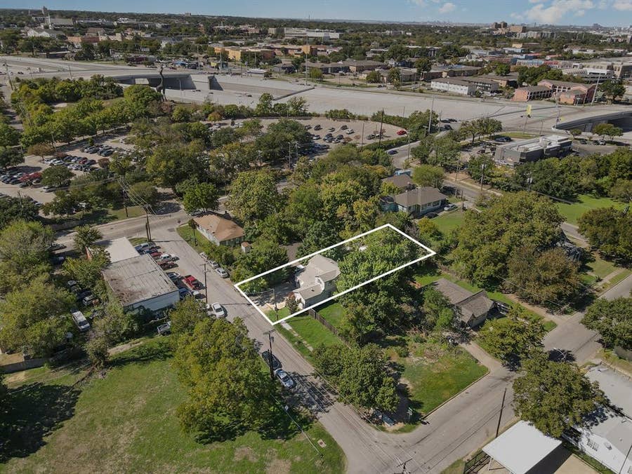 Property photo for 815 Viola Street, Dallas, TX