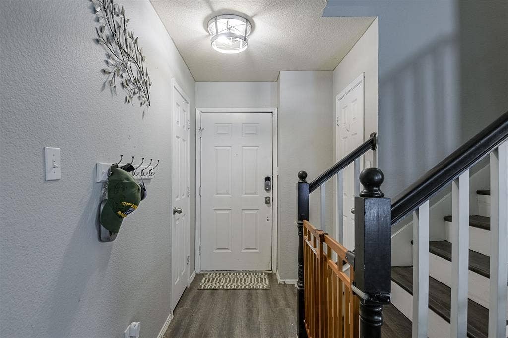 1575 Sandhurst Drive, Waxahachie, TX 75165 1575 Sandhurst Drive, Waxahachie, TX 75165