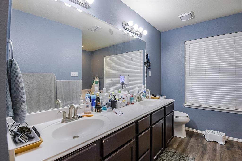 1575 Sandhurst Drive, Waxahachie, TX 75165 1575 Sandhurst Drive, Waxahachie, TX 75165