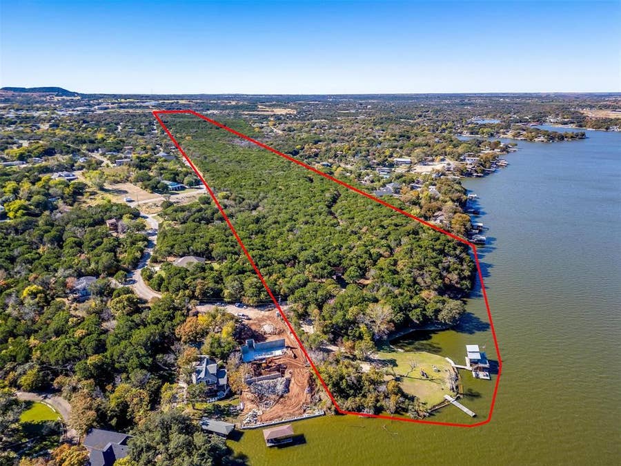 Property photo for 1220 Sleepy Water Court, Granbury, TX