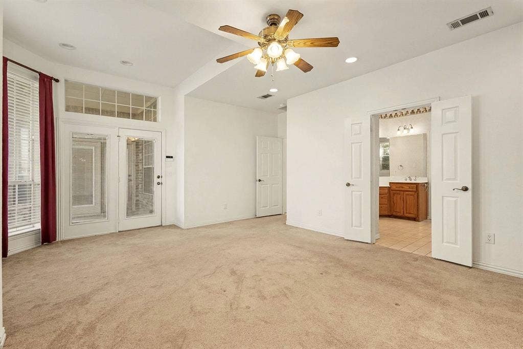 1001 W Remington Park Drive, Terrell, TX 75160