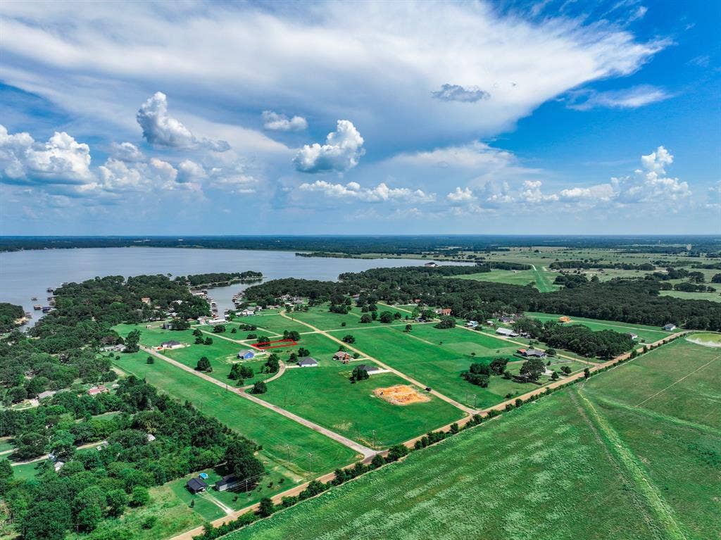 TBD Oakdale Road, Trinidad, TX 75163 Bird's eye view of a large body of water