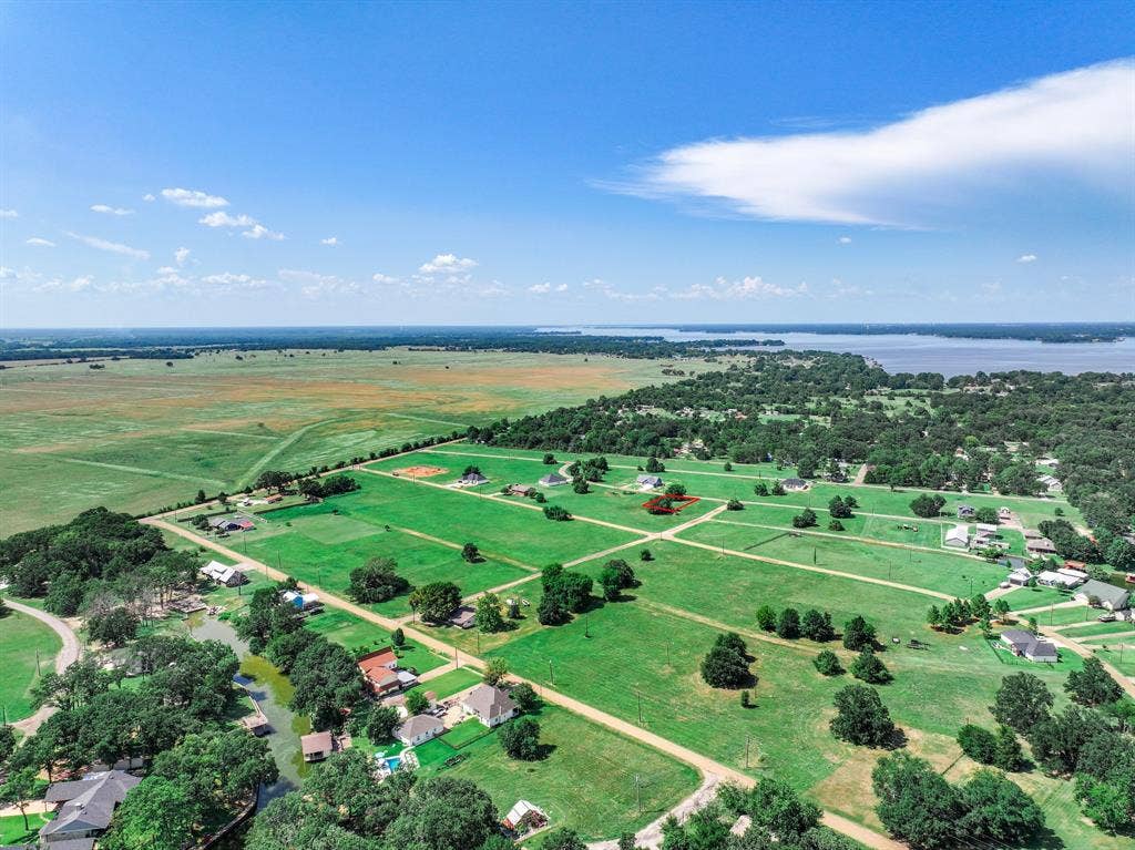 TBD Oakdale Road, Trinidad, TX 75163 Aerial view of property and surrounding area with rural landscape and a nearby body of water