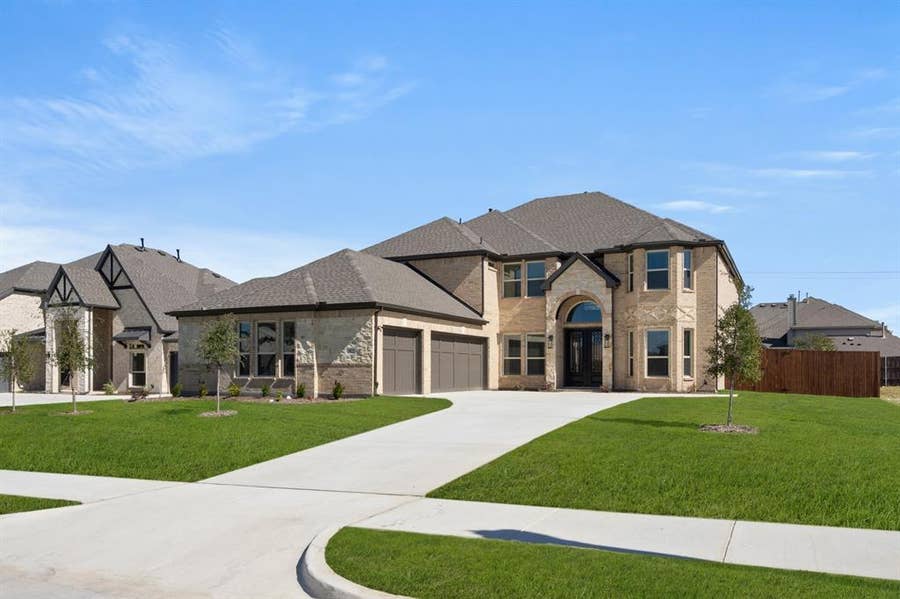 Property photo for 1822 Whisperwood, Midlothian, TX
