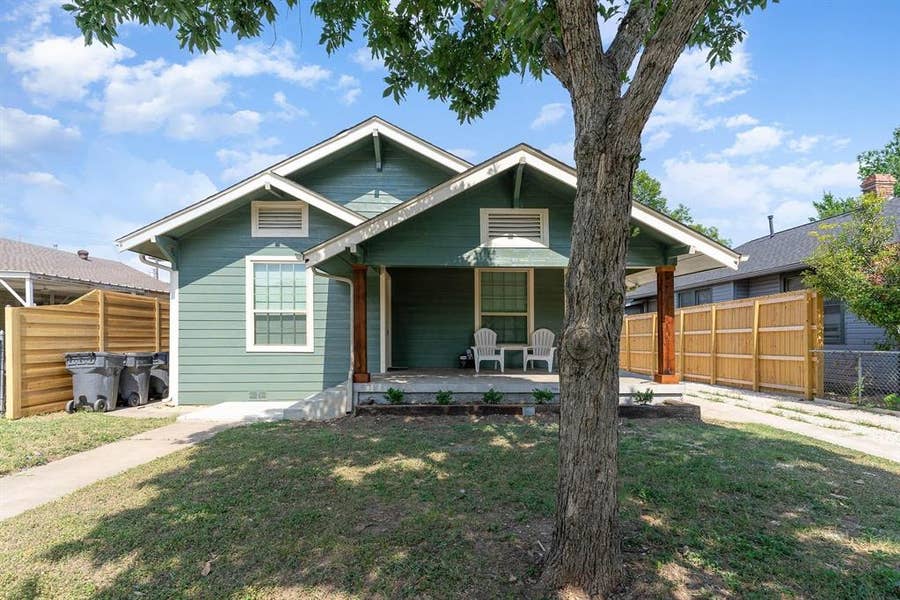 Property photo for 1030 N Bishop Avenue, #Unit B, Dallas, TX