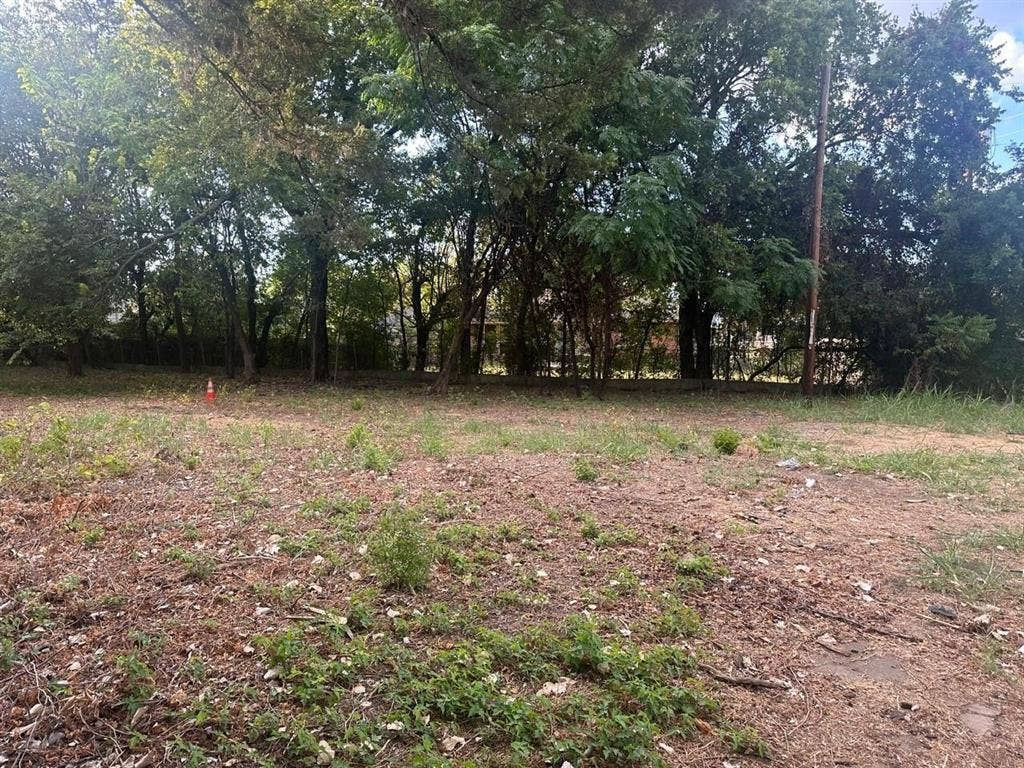 331 E Bear Creek Road, Glenn Heights, TX 75154 331 E Bear Creek Road, Glenn Heights, TX 75154