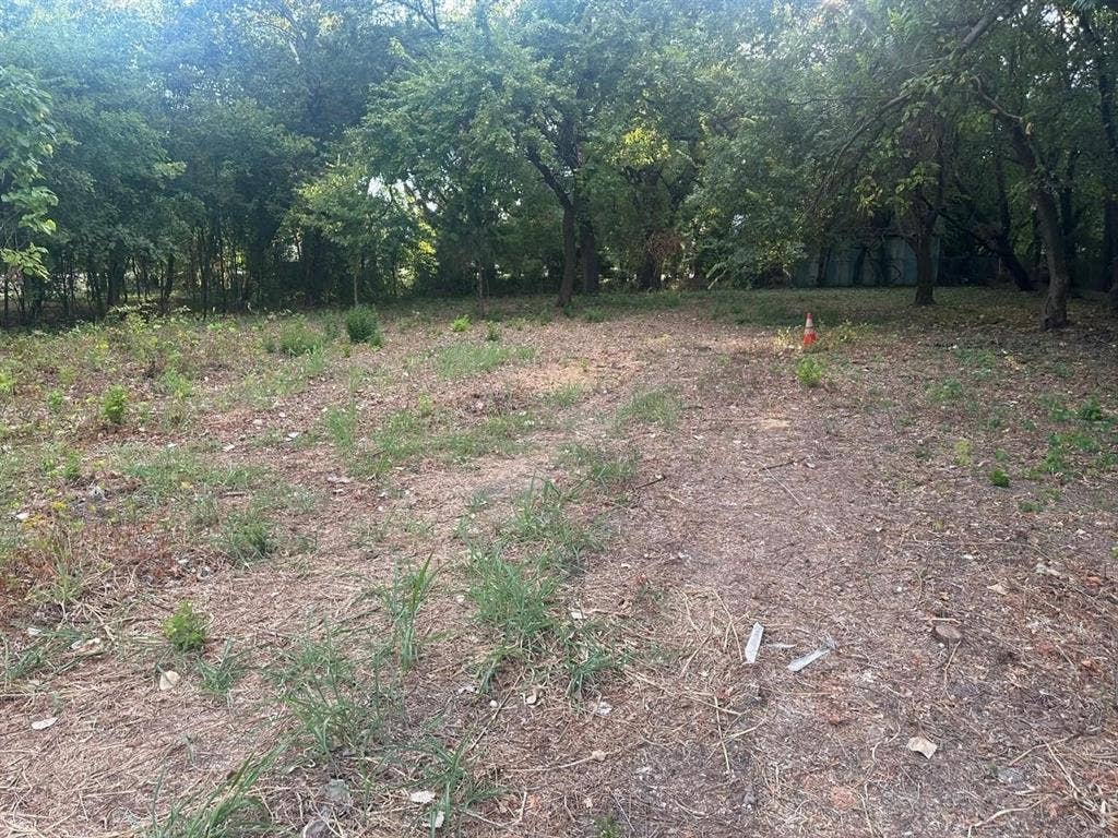 331 E Bear Creek Road, Glenn Heights, TX 75154 331 E Bear Creek Road, Glenn Heights, TX 75154