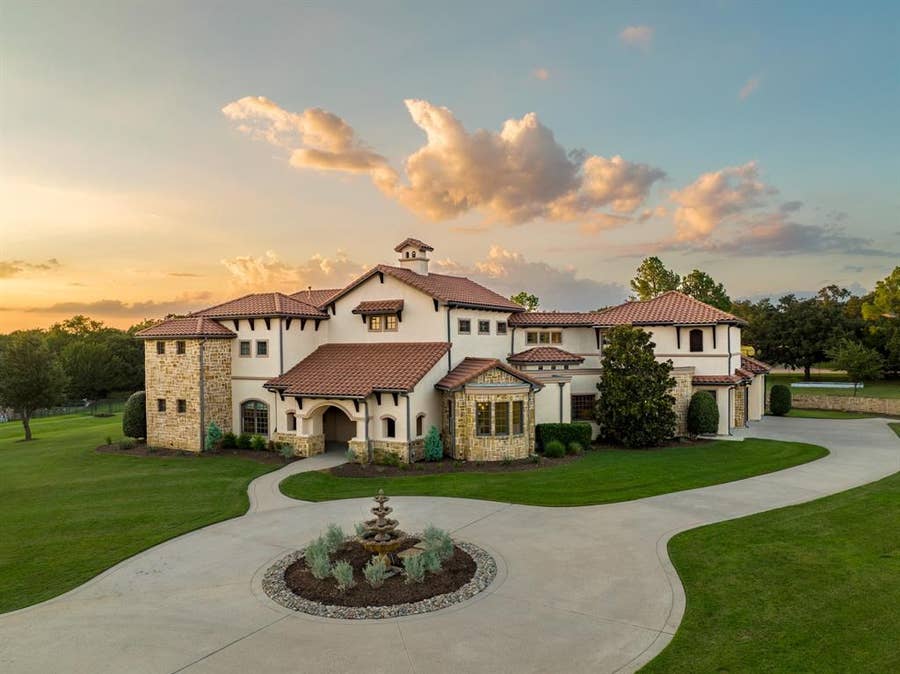 Property photo for 5804 Sandstone Court, Flower Mound, TX
