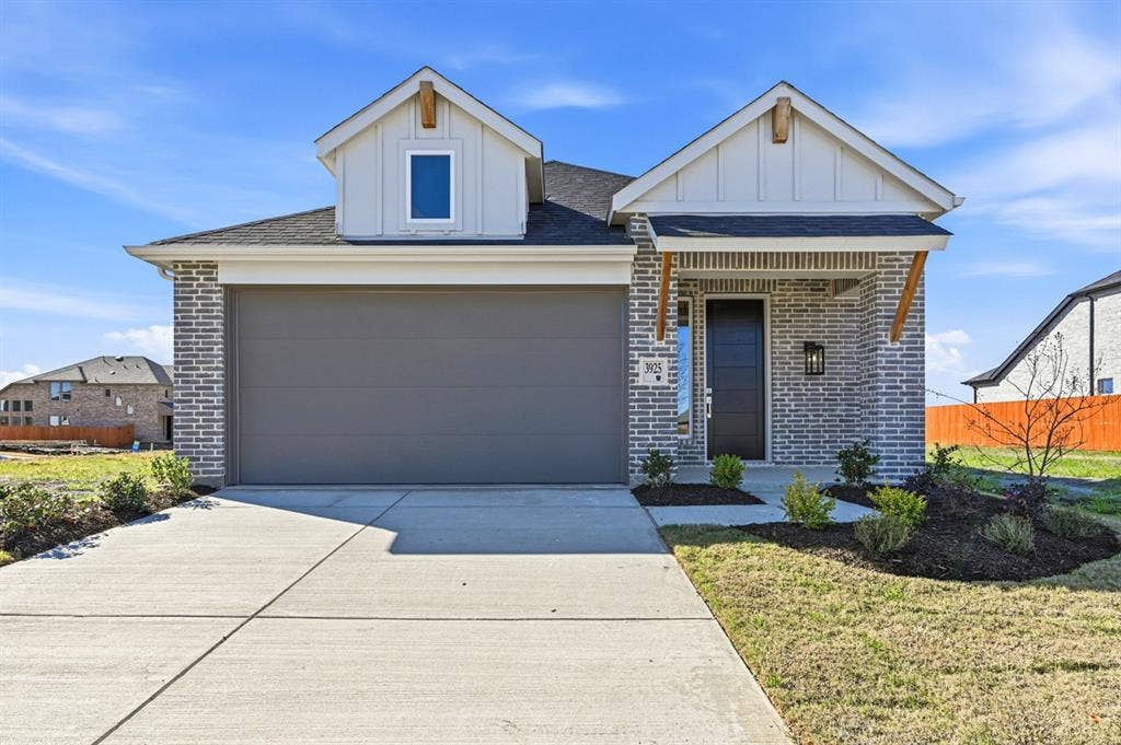 3925 Bison Lane, Crandall, TX 75114 3925 Bison Lane, Crandall, TX 75114