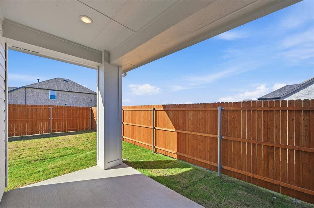 3925 Bison Lane, Crandall, TX 75114 3925 Bison Lane, Crandall, TX 75114