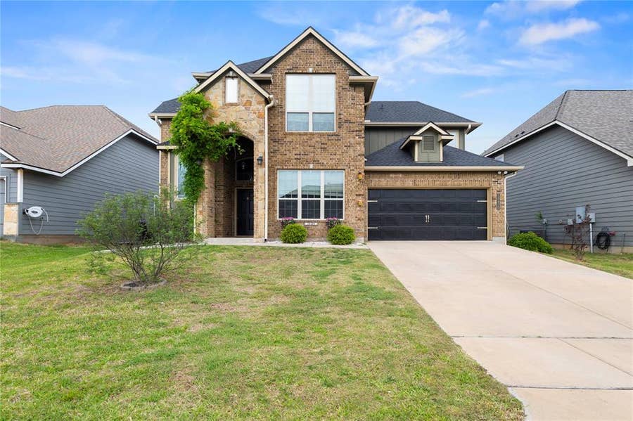 Property photo for 10420 Langham Drive, Waco, TX